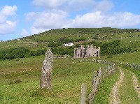 Irlande - Co Galway - Clifden - Menhir et Chateau (1)
